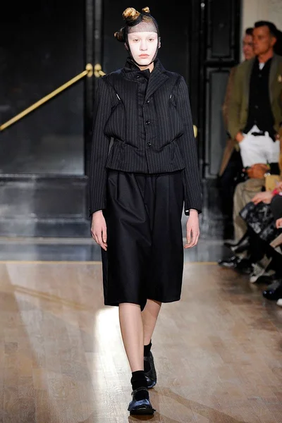 Look 11